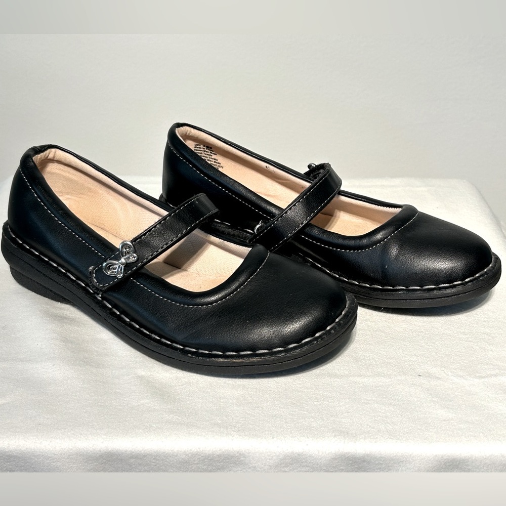 SO coriander black Mary Jane, Girl size 3, non-slip sole, only WORN ONCE